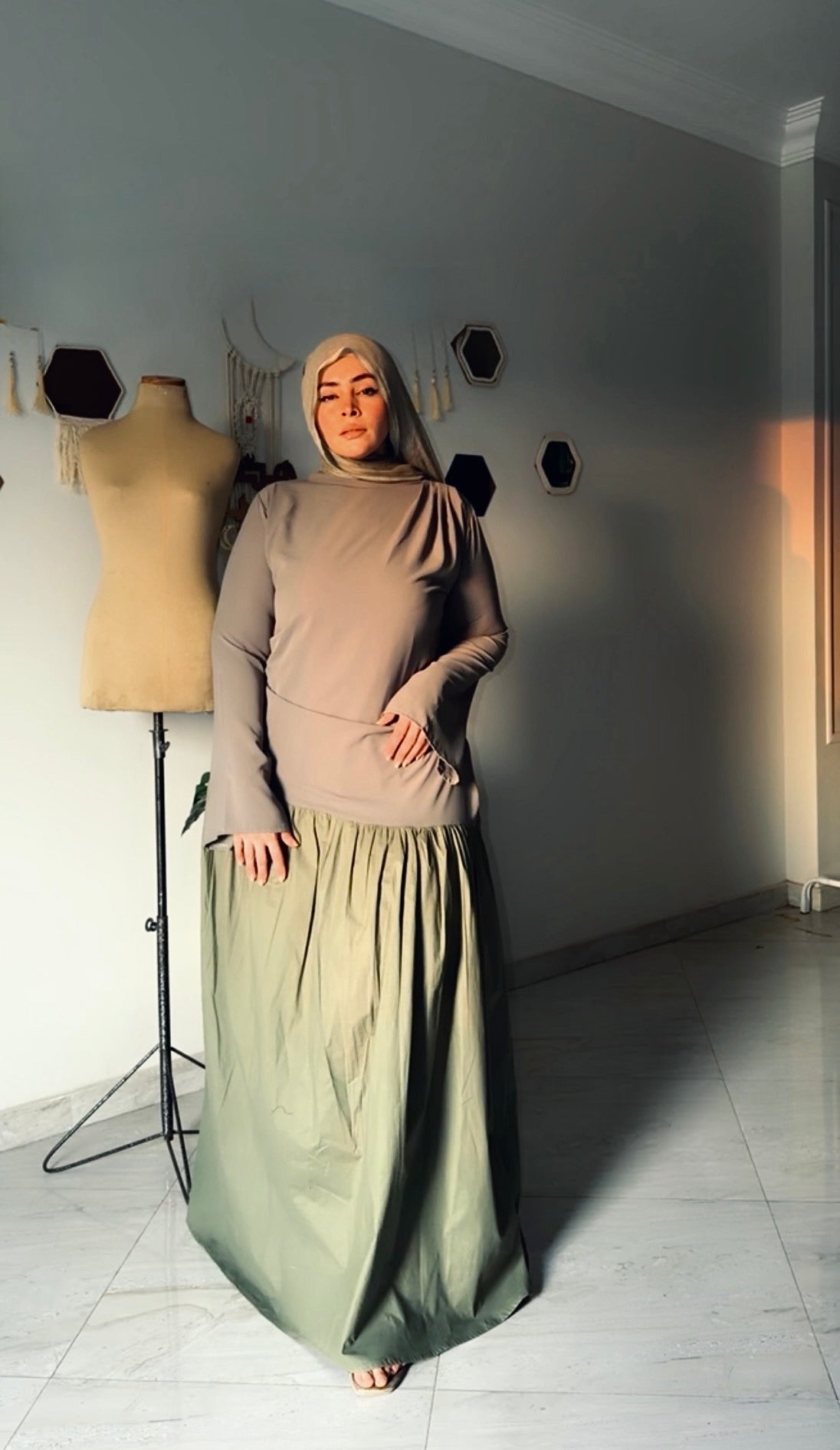 "زيتونة" dress