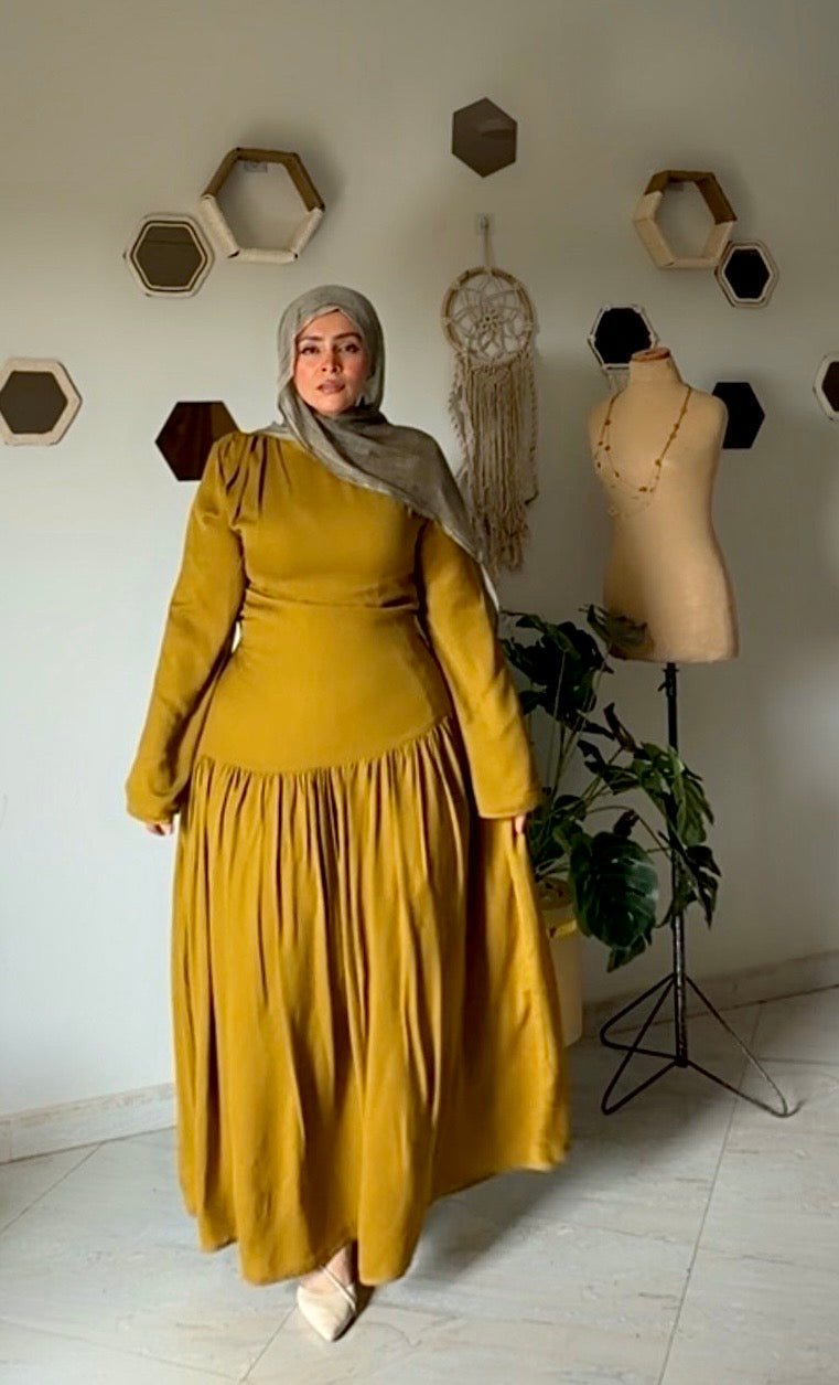 "كهرمان" dress