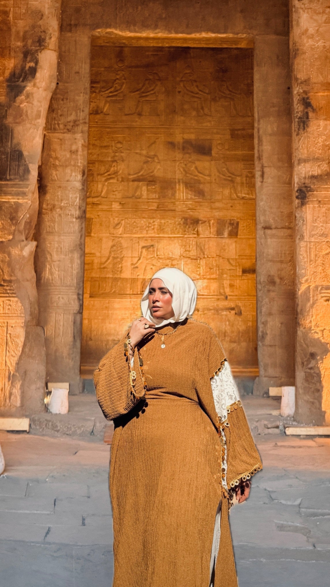 "شُموس" Kaftan