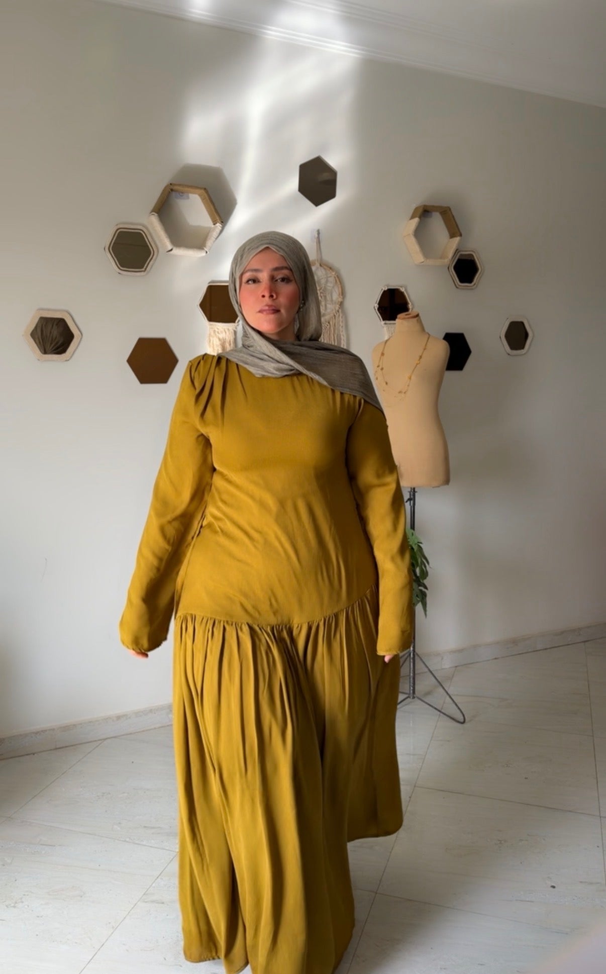 "كهرمان" dress