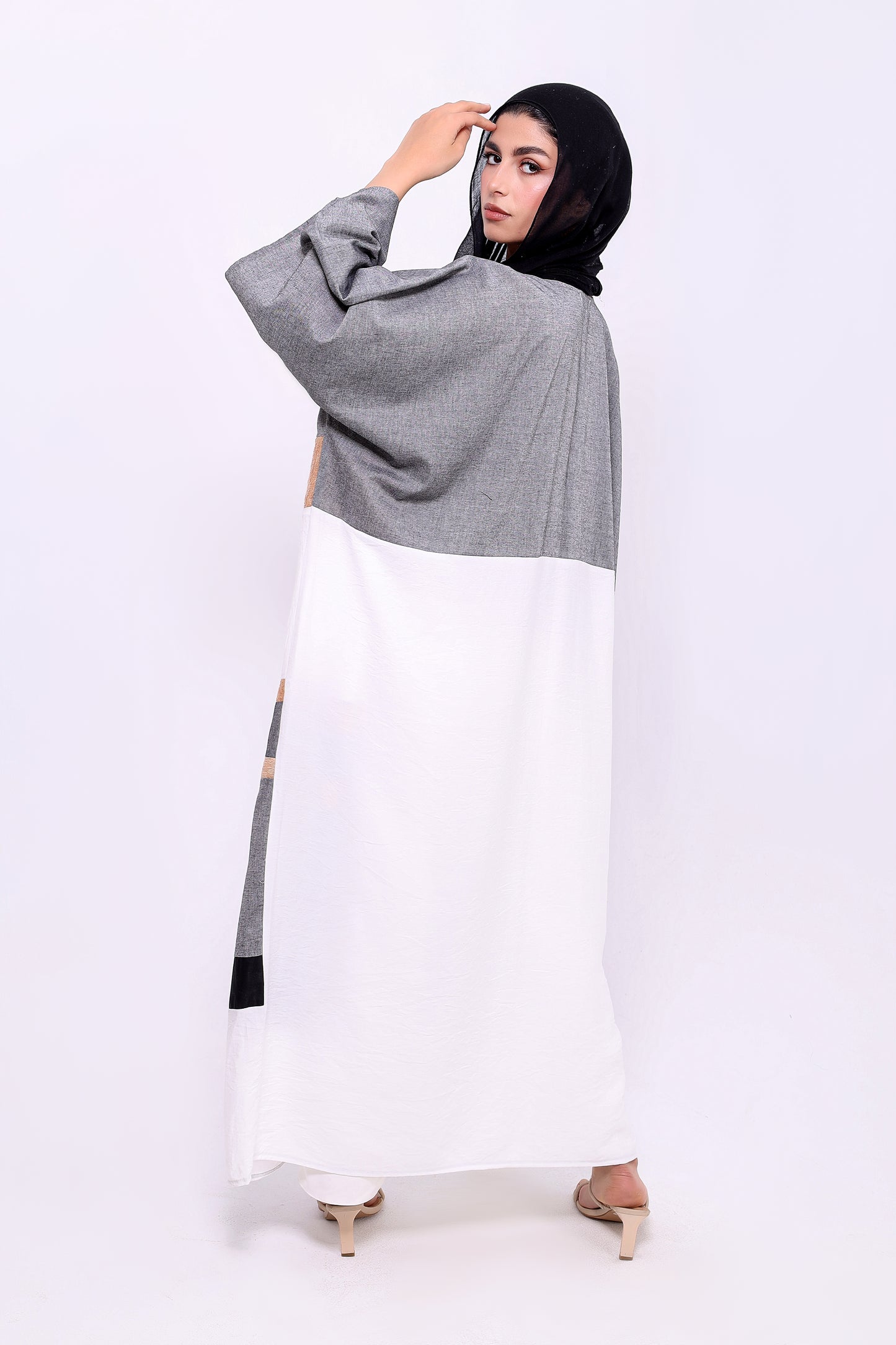 Shadows Abaya (ظلال)